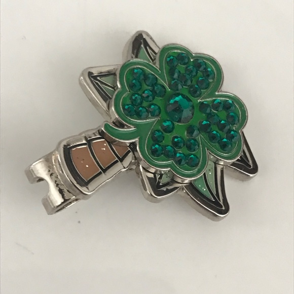 Magnetic Golf Cap clip Clover and Palm tree by Kate Lord - Picture 9 of 9